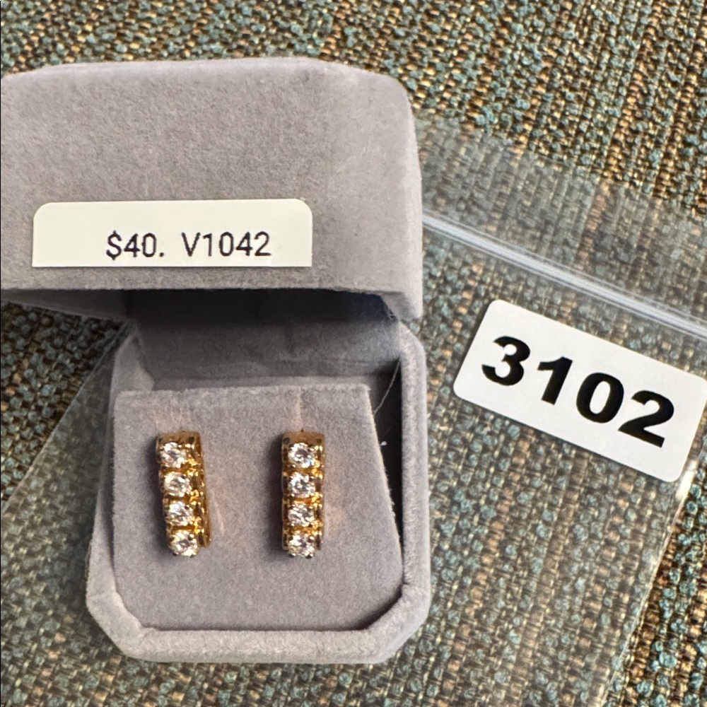 3102 Swarovski Crystal Elements Post Earrings - image 5